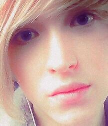 Blond Boy + Emoboy Hotties 5ecf9581b3751.jpg