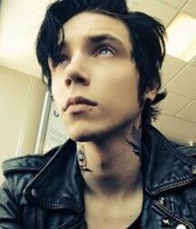 Barbies Emo Collection Gay Tube 592: Andy Biersack 5fa246ebcb273.jpg