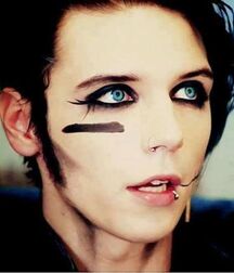 Barbies Emo Collection Gay Tube 592: Andy Biersack 5fa24762b95ac.jpg
