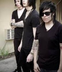 Barbies Emo Collection Gay Tube 592: Andy Biersack 5fa2484ef1a0a.jpg
