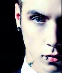Barbies Emo Collection Gay Tube 592: Andy Biersack 5fa248c5974ba.jpg