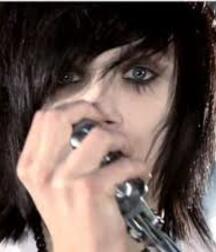 Barbies Emo Collection Gay Tube 592: Andy Biersack 5fa2498ebec19.jpg
