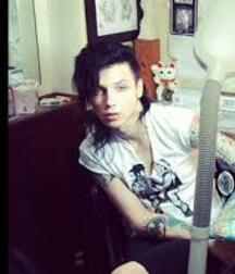 Barbies Emo Collection Gay Tube 592: Andy Biersack 5fa24a4ebeb73.jpg