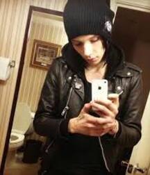 Barbies Emo Collection Gay Tube 592: Andy Biersack 5fa24aee47247.jpg