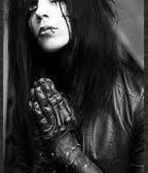 Barbies Emo Collection Gay Tube 592: Andy Biersack 5fa24b0e55af7.jpg