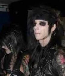 Barbies Emo Collection Gay Tube 592: Andy Biersack 5fa24b5c46886.jpg