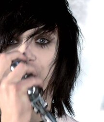 Barbies Emo Collection Gay Tube 592: Andy Biersack 5fa24b68b0d28.jpg