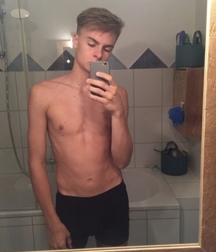 Boys Porn Amateur Cock Selfies 5e5f9c2001cbb.jpeg