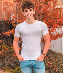 Handsome boys gay tube 5f92737ec4db0.jpeg