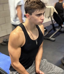 Athletes Gay Tube 5fa97dea2d8b5.jpeg