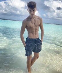 Sexy twinks gay tube boys 605b0b137f327.jpeg