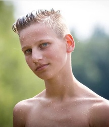 JBruins Model Twink Tube 60d599d3739ae.jpeg