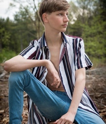 JBruins Model Twink Tube 60d599f6e4b29.jpeg