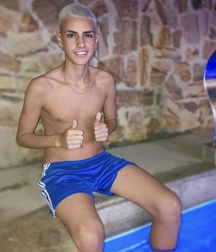 Boys super cute twink tube selfies images 61e94eb9a9f08.jpeg