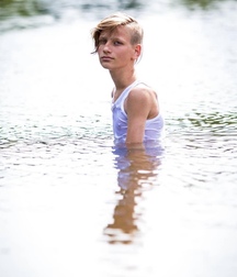 J.Bruin Model Twink Tube Art 61f9820bed1a9.jpeg