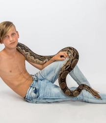 J.Bruin Model Twink Tube Art 61f9820e0ab0d.jpeg