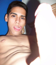 bb boys am und im pool 5e76cf87775dc.jpg
