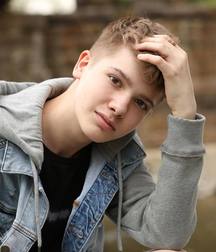 only to ali - cute shirtless gay twinks 5e9b3c732cbe6.jpg