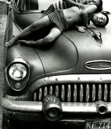 Candid Fellows (non-nude) 5e9e31ba9ea4b.jpg