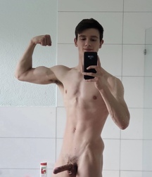 Selfie Boys Gay Porn Tube 613e86ef99551.jpeg