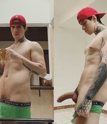 Gay Porn Online Twinks and Twunks Selfies From Online 614b61e7aa017.jpeg