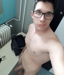 Super Selfie Saturday Boys Porn 614f95cd4ebcf.jpeg
