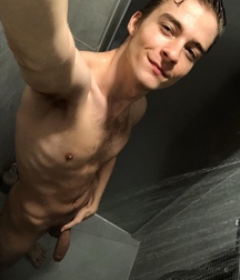 Twink and Hunks Selfie Mix Gay Porn 616796c250f04.jpeg