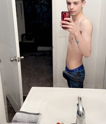 Twink and Hunks Selfie Mix Gay Porn 616796eda8a41.jpeg