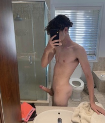 Twinks and Hunks Selfies Thursday  Gay Porn 61679796a11b2.jpeg