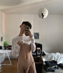 Twinks and Hunks Selfies Thursday  Gay Porn 616797a821149.jpeg