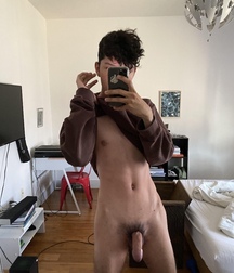 Twinks and Hunks Selfies Thursday  Gay Porn 616797aa256c6.jpeg