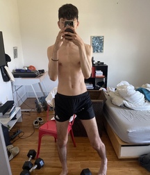 Twinks and Hunks Selfies Thursday  Gay Porn 616797afcb80f.jpeg