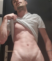 Teen (18+) Selfies Boys Porn Lhama 618898715eab3.jpeg