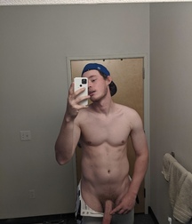 Domino’s Pizza With Extra Sausage Selfie Boys Porn 61938b5d123bc.jpeg