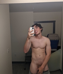 Domino’s Pizza With Extra Sausage Selfie Boys Porn 61938b74e02ea.jpeg