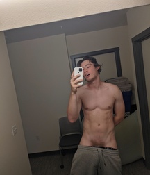 Domino’s Pizza With Extra Sausage Selfie Boys Porn 61938b776a863.jpeg