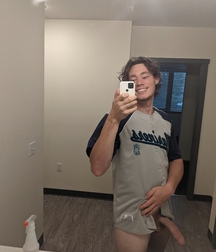 Domino’s Pizza With Extra Sausage Selfie Boys Porn 61938b87f2fde.jpeg