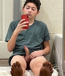 Online Twinks and Twunks Selfies Mix boys gay porn 61bbe1738924a.jpeg