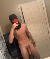 18yo Uncut Hung British Twink Selfies Boys Porn 61bfba8606b33.jpeg