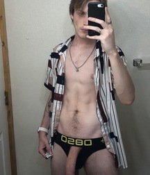 8” Hung Uncut Twink Selfies boys porn 61ce03562e676.jpeg