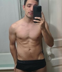 Straight Frat Boy Shows Off boys porn 61dc97cd1e892.jpeg