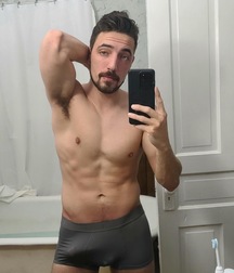 Straight Frat Boy Shows Off boys porn 61dc9832ebe57.jpeg