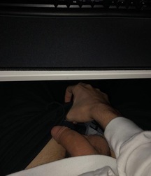 19YO Canadian Ryan Shows His Goods boys porn 61dde1fbe61b3.jpeg