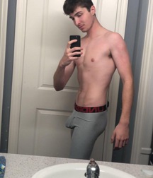 19YO Canadian Ryan Shows His Goods boys porn 61dde2427be56.jpeg