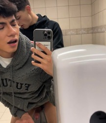 Twink Selfie Variety Pack boys porn 61e4a89fb3ed4.jpeg