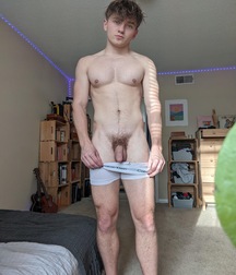 College Boy Nate Shows Off boys porn selfies  61ecade74e9ee.jpeg