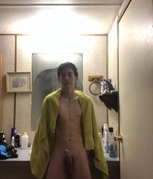 Shy Twink With Curved Cock boys porn Selfies  61ee1a57710ea.jpeg