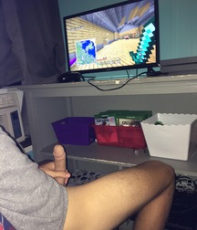 Shy Twink With Curved Cock boys porn Selfies  61ee1aea6c89c.jpeg