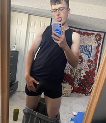 Twink With Glasses Shows Off boys porn Selfies  61f3011b64822.jpeg