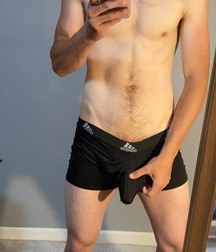 Twink With Glasses Shows Off boys porn Selfies  61f3012949d9a.jpeg